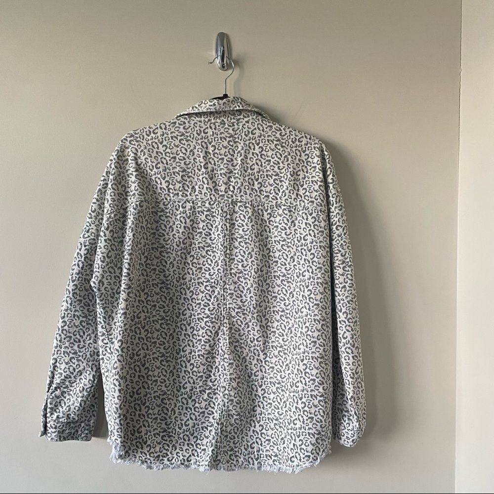 ZARA-OVERSIZED Animal Print Button Down Denim Top (Size:Small) - Picture 3 of 8